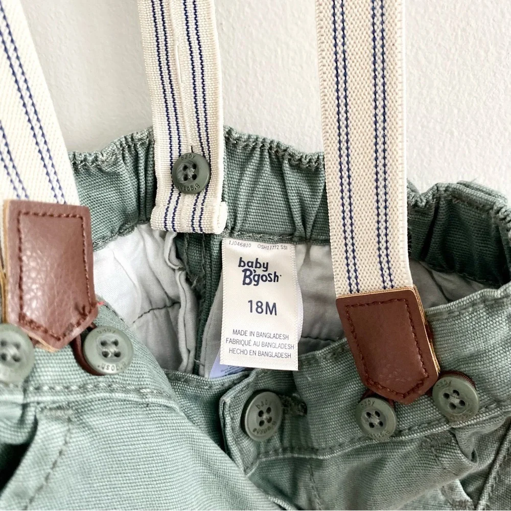OshKosh Boy Cargo Pants with Detachable Suspenders Size 18 Months